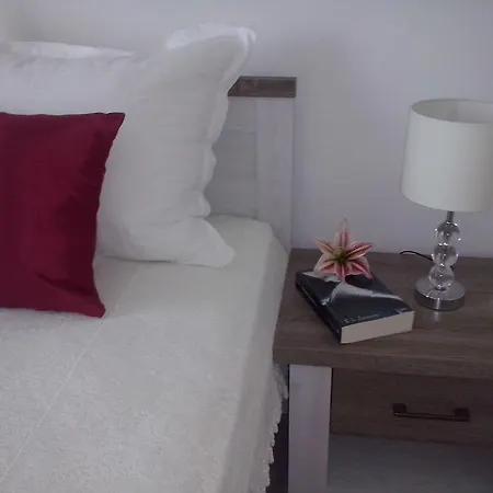 Blue Lagoon * Τρογκίρ