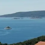 Blue Lagoon 아파트